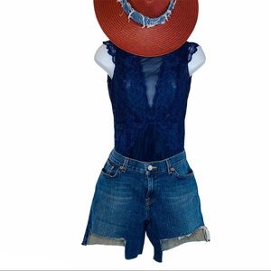 Lucky Brand Dungarees Distressed Short Shorts 10